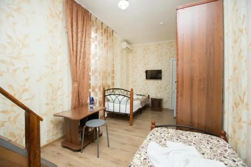 ST GUEST HOUSE