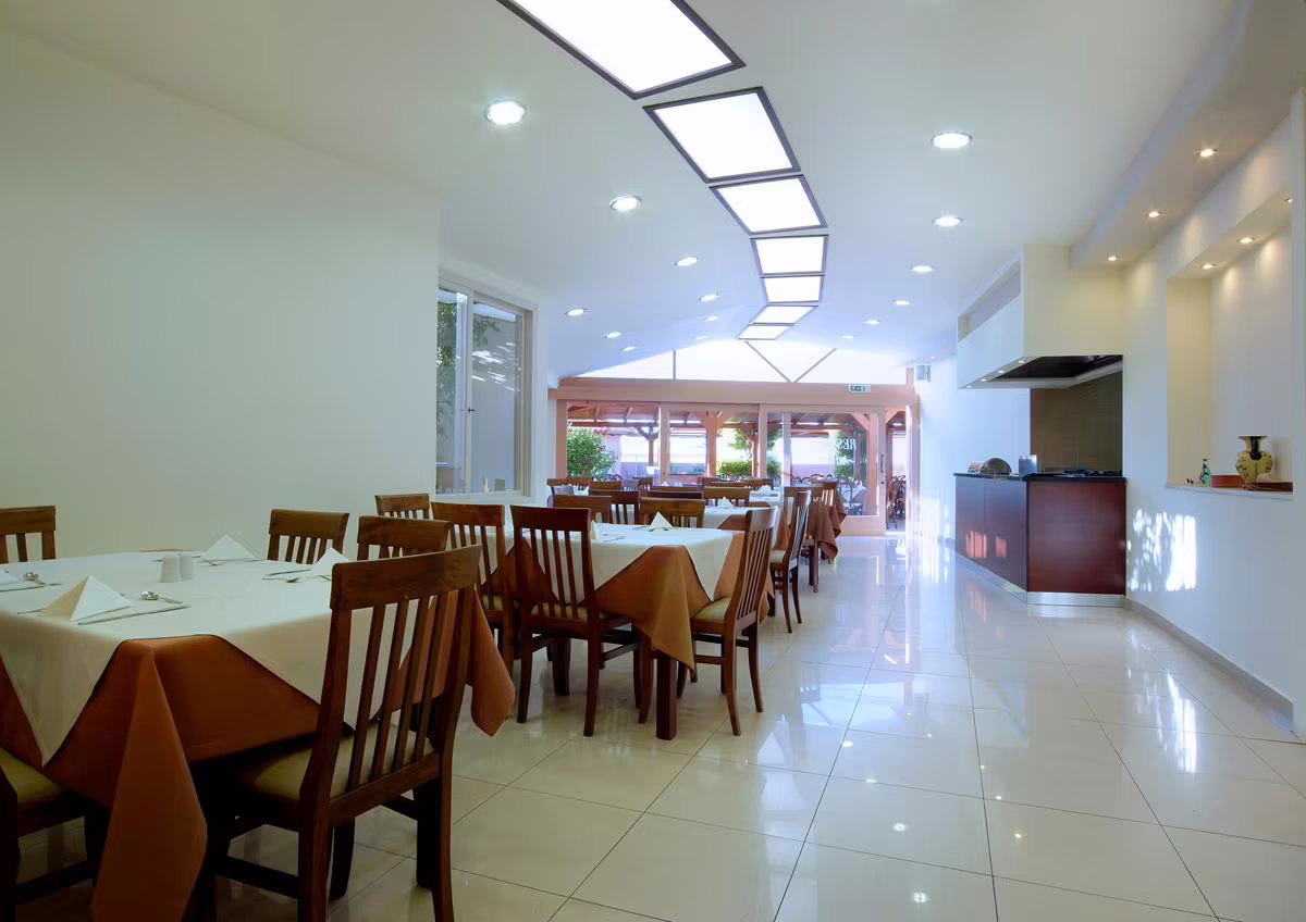 KATRIN HOTEL & BUNGALOW
