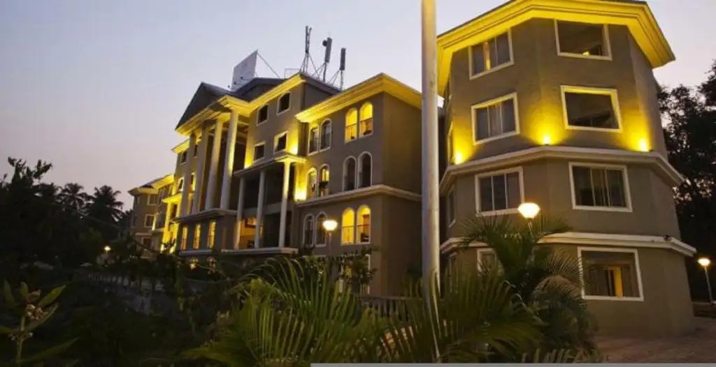 THE GOLDEN SUITES & SPA (EX. THE GOLDEN PALMS BEACH & SPA CALANGUTE)