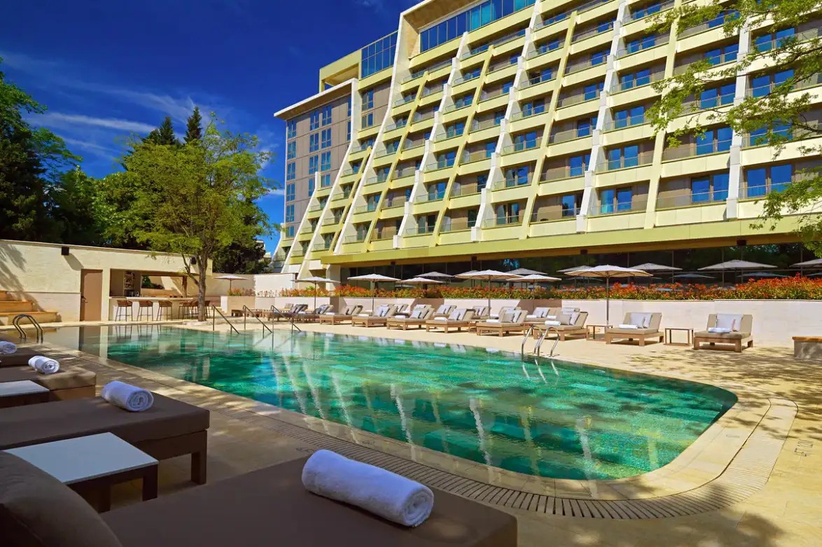 SHERATON GRAND TBILISI METECHI PALACE