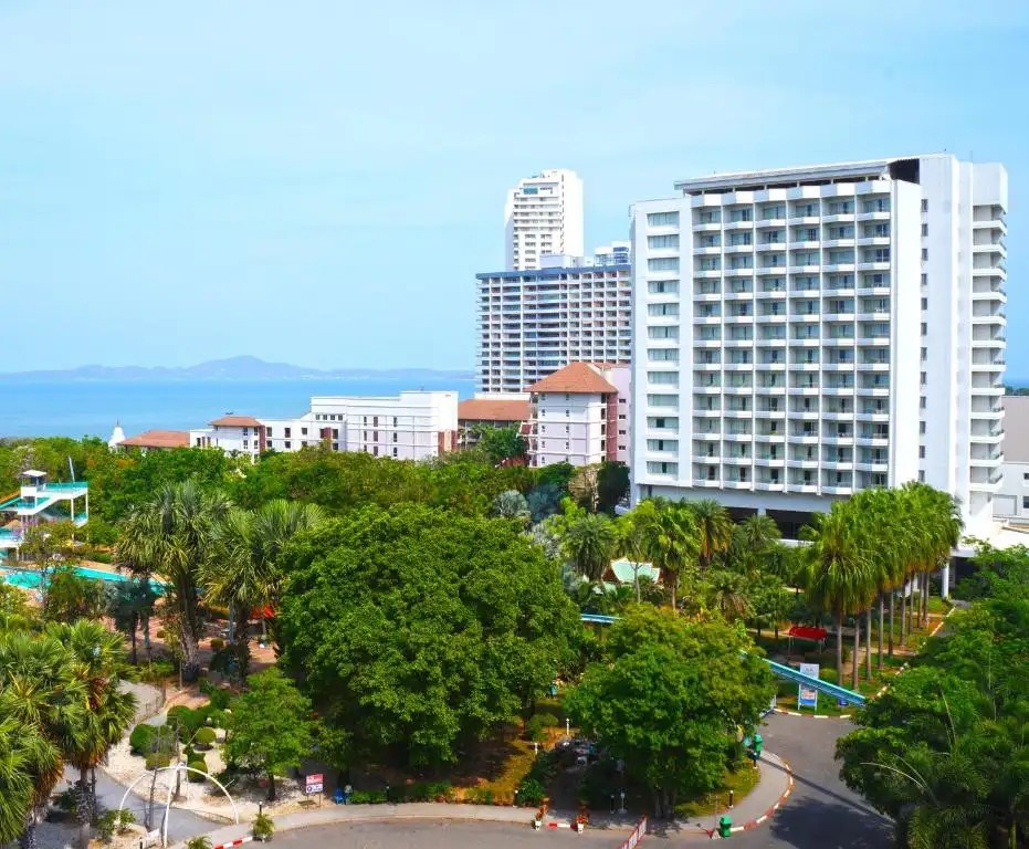 PATTAYA PARK BEACH RESORT