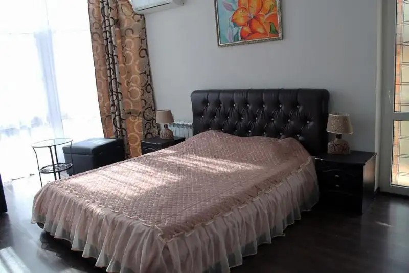 VIP HOUSE