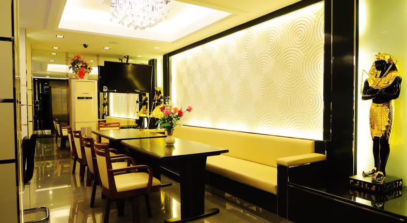PRATUNAM PAVILION HOTEL
