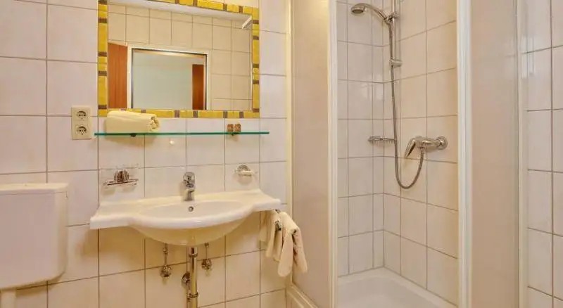 HAUS ANTON APT