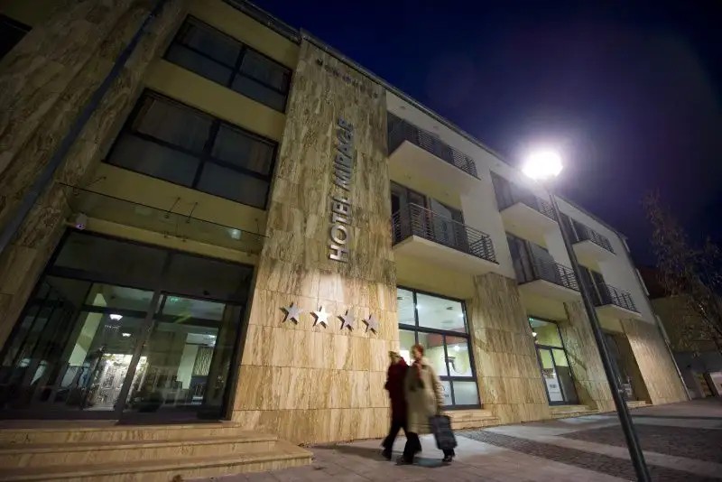 HUNGUEST HOTEL MIRAGE