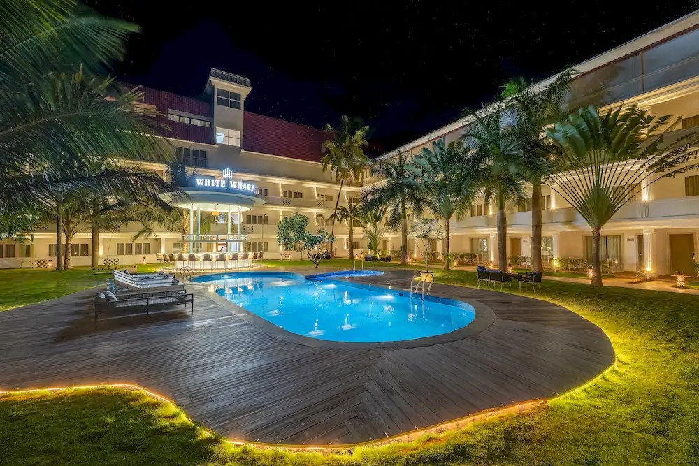 WHITE WHARF BEACH RESORT