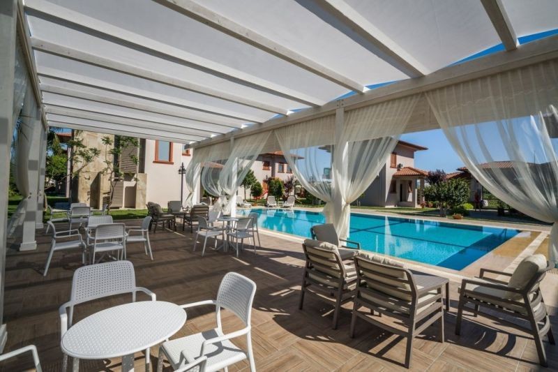 VISTA VILLAS & SUITES