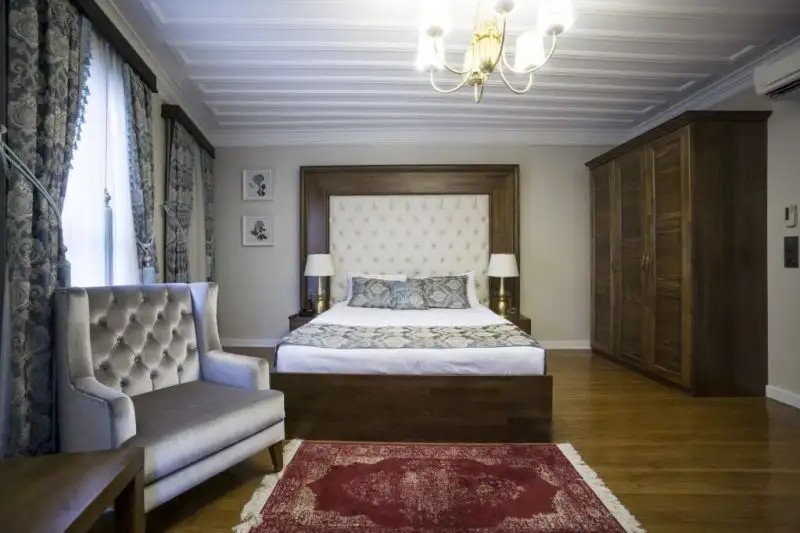 MEZZO HOTEL