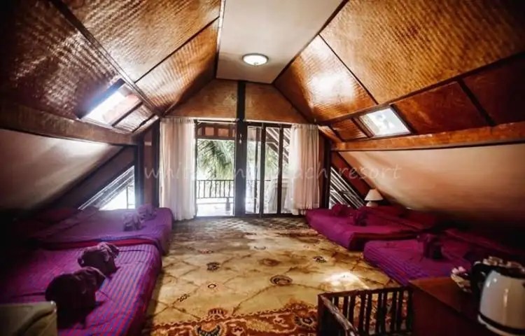 WHITE SAND BEACH RESORT