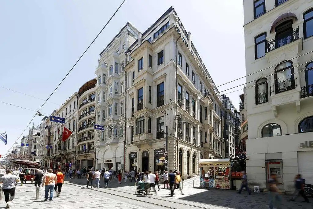 THE PUBLIC HOTEL ISTANBUL