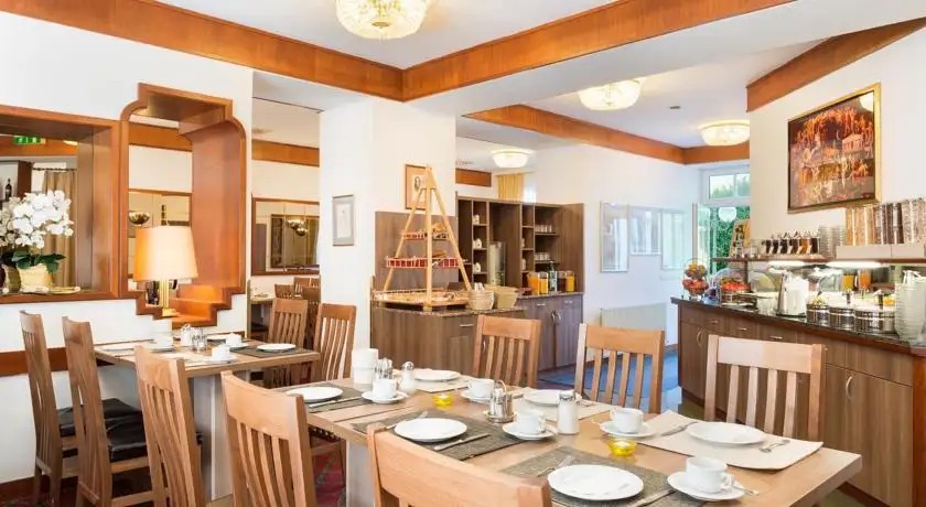 GOLDENES THEATERHOTEL