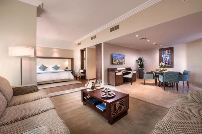 deluxe suite city view