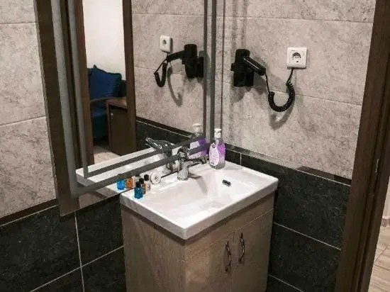 BORNOVA OTEL
