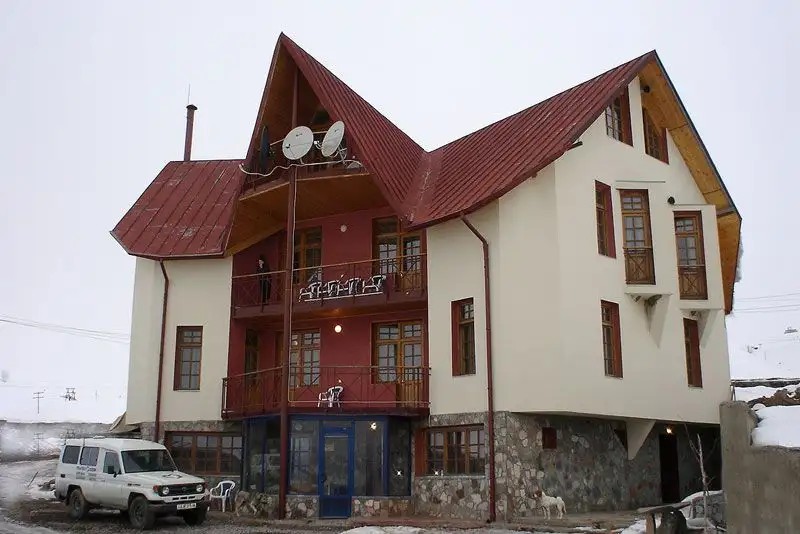 OZON GUDAURI