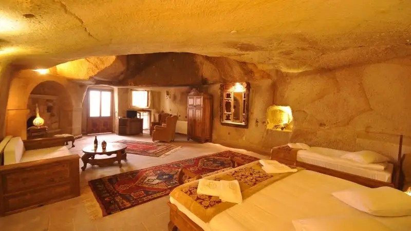 HAS CAVE KONAK