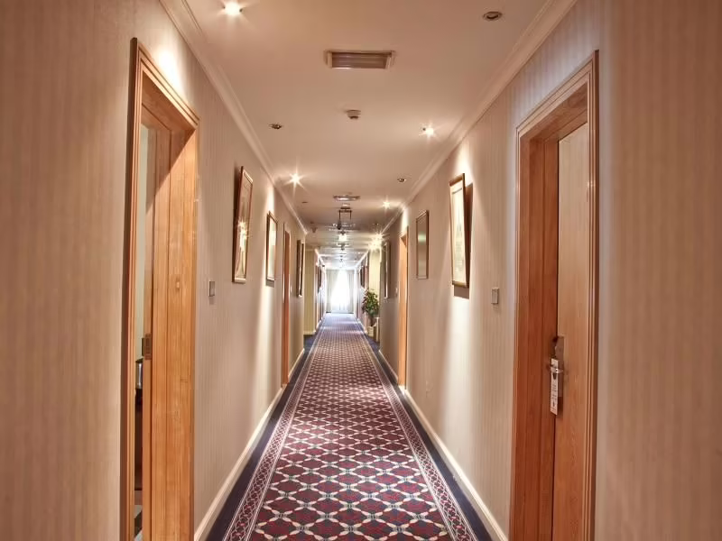 REGAL PLAZA HOTEL