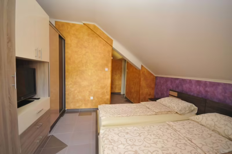 LUX M APARTMENTS