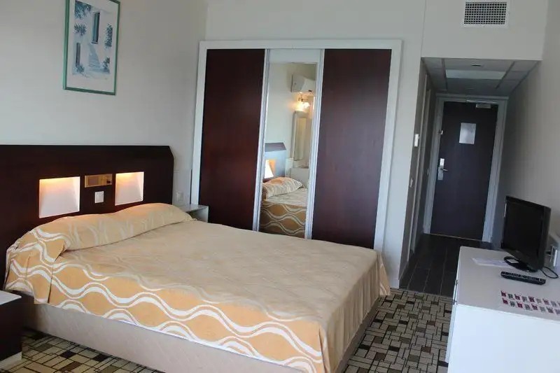 MEDIS RESORT HOTEL