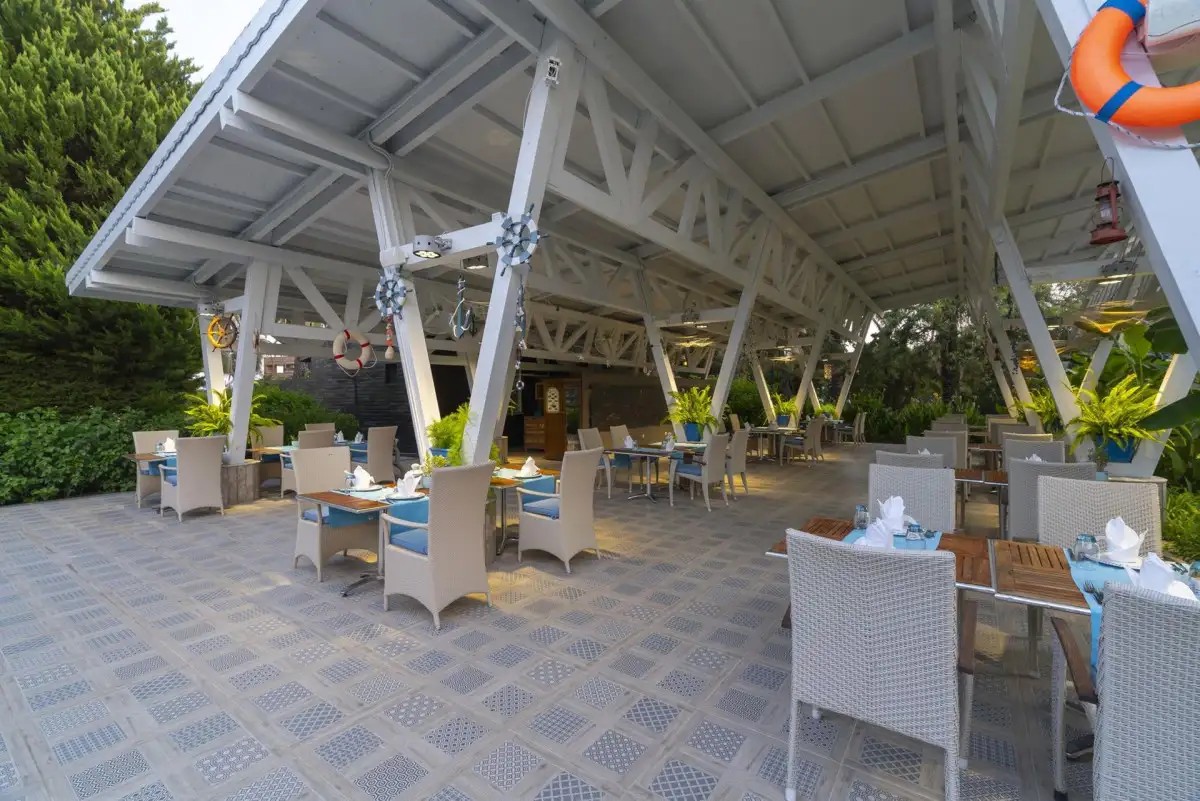 CONCORDE DE LUXE RESORT