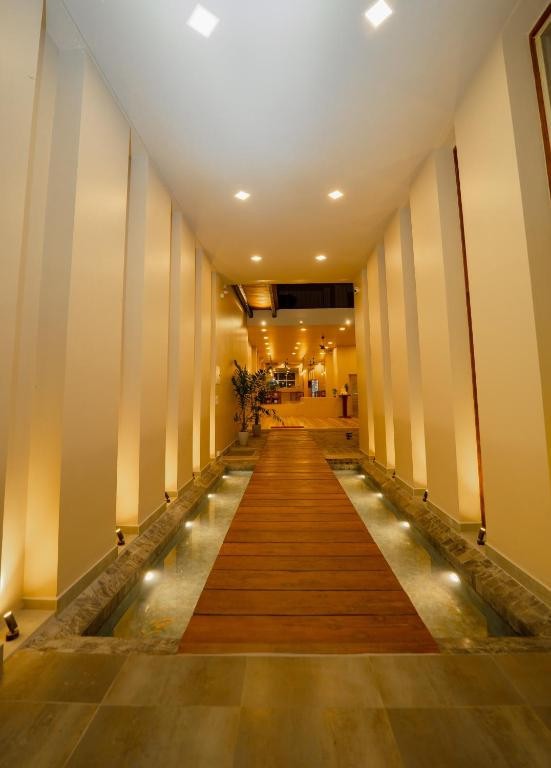 EMERALD RESORT