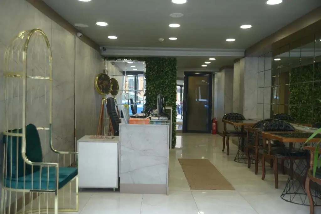 NOVA CITY HOTEL (EX. GRAND INOVA, AMBER SUITES)