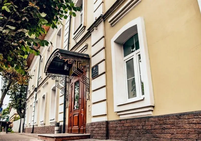 CLEVER HOTEL & SPA (КЛЕВЕР)