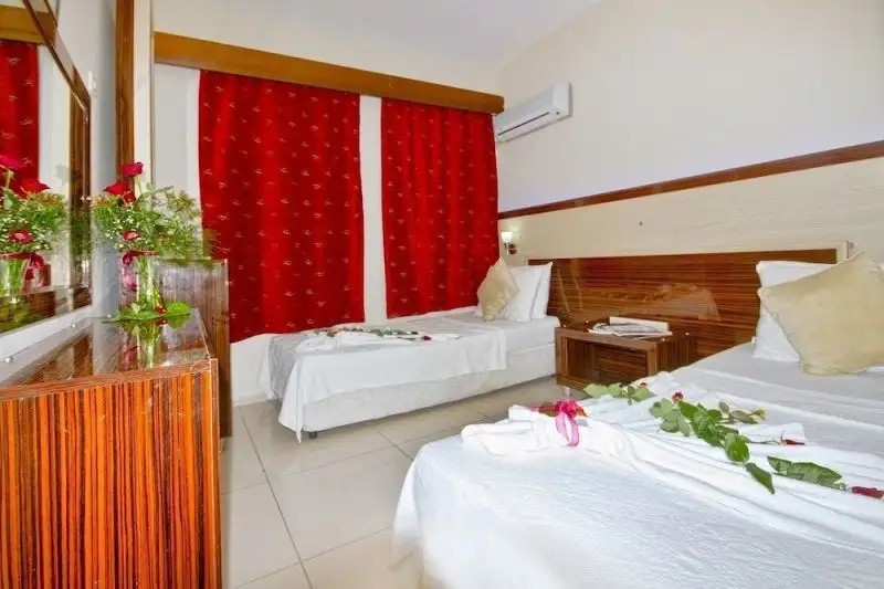 TUMAY HOTEL BITEZ