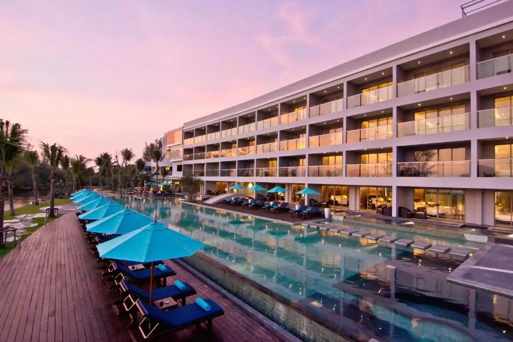 AWAY PHUKET LE CORAL (EX. LE CORAL HIDEAWAY BEYOND)