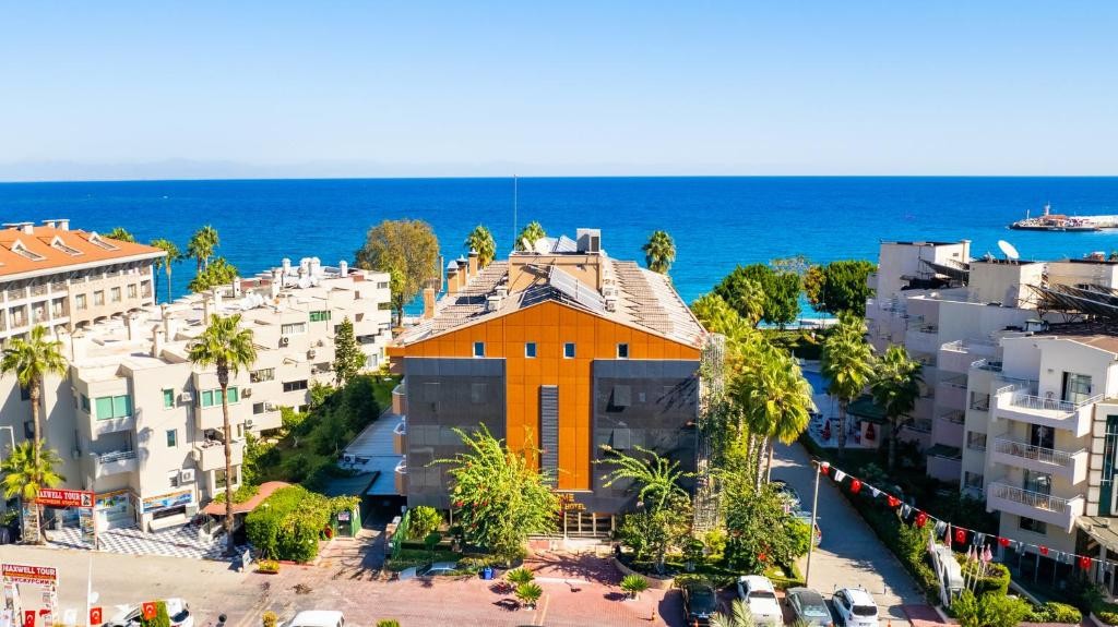 FAME BEACH HOTEL (EX. FAME RESIDENCE PARK)