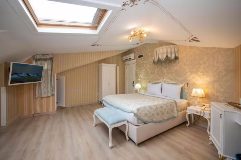 VILLA PARADISO HOTEL
