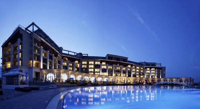 LIGHTHOUSE GOLF RESORT SPA