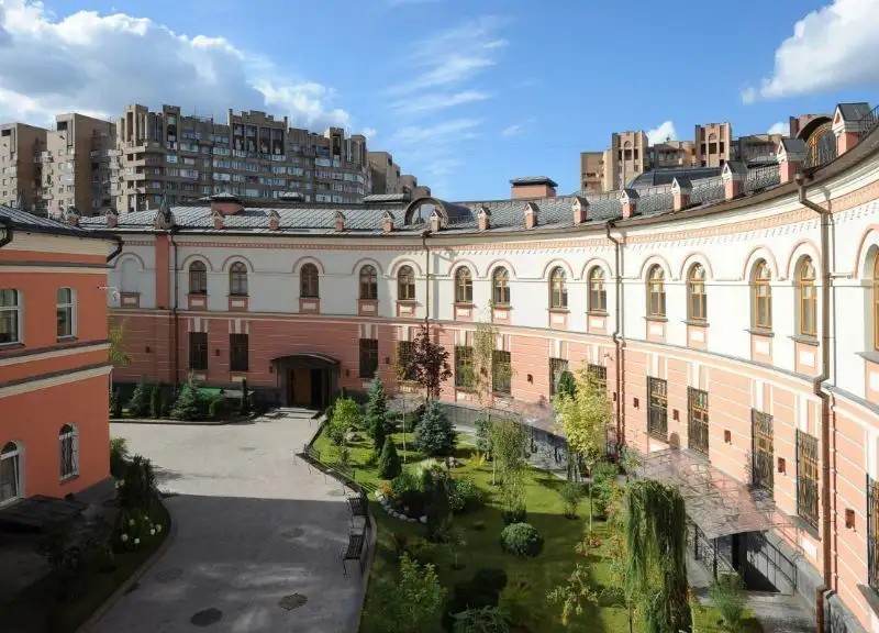 ПОКРОВСКАЯ