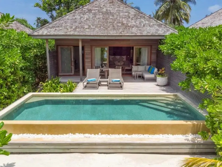 HURAWALHI ISLAND RESORT