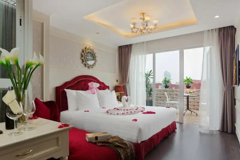 LUXURY OLD QUARTER HOTEL