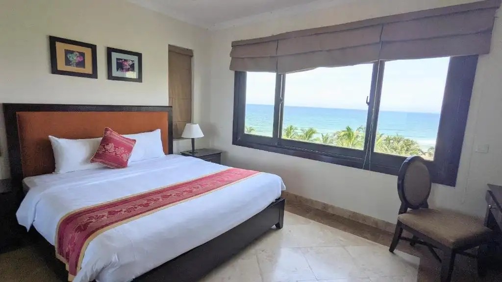 OLALANI RESORT & CONDOTEL