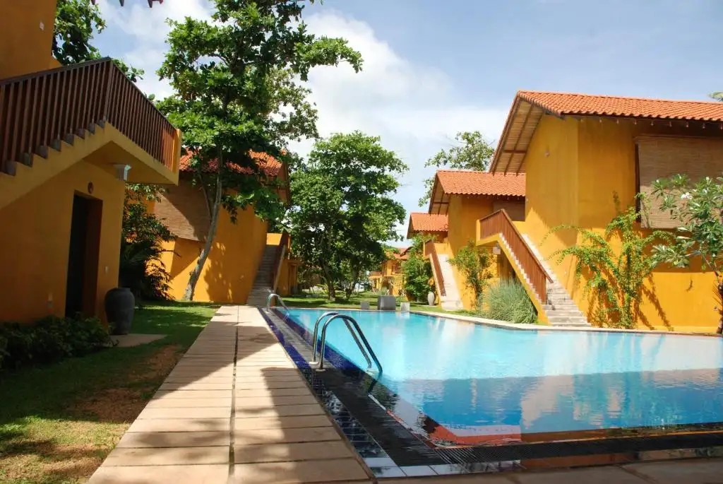 AHYORA BEACH RESORT (EX. MUTHUMUNI AYURWEDA BEACH RESORT)