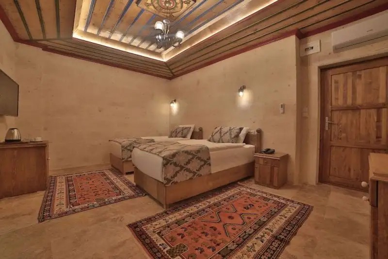 CAKILTASI EVI
