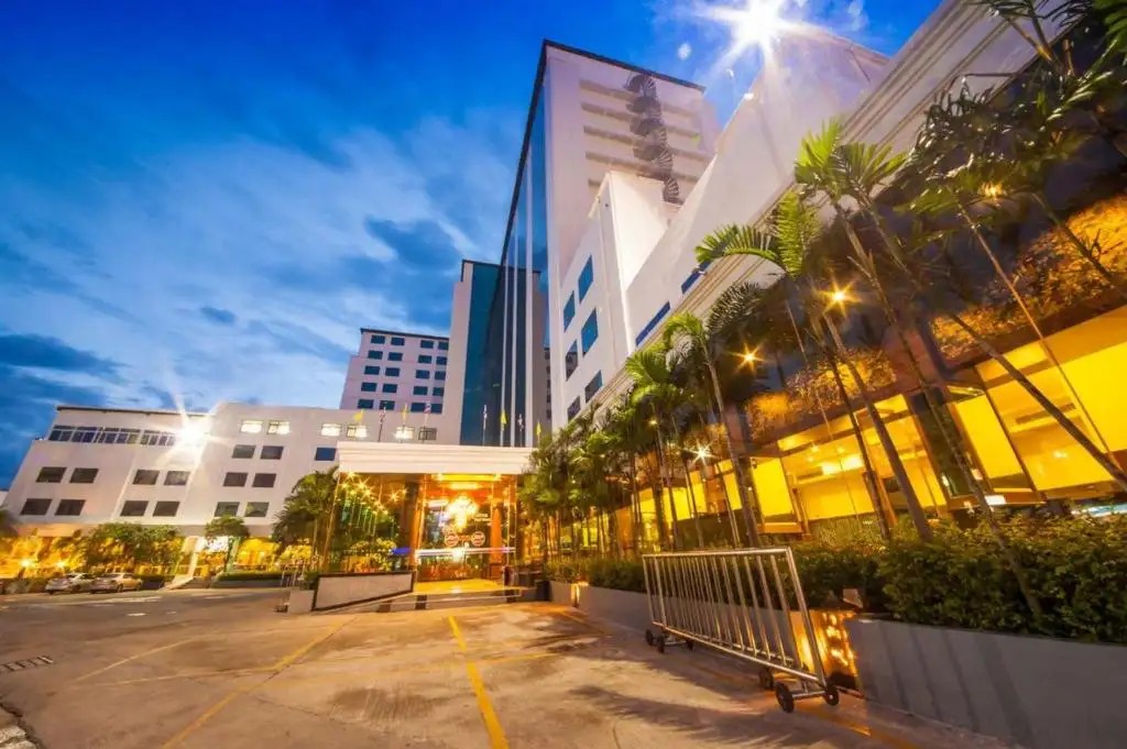 BOUTIQUE CITY