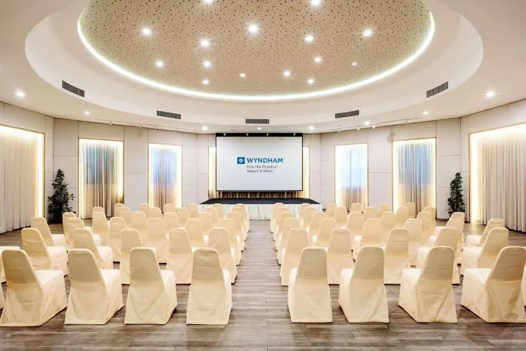 WYNDHAM HUA HIN PRANBURI RESORT & VILLAS