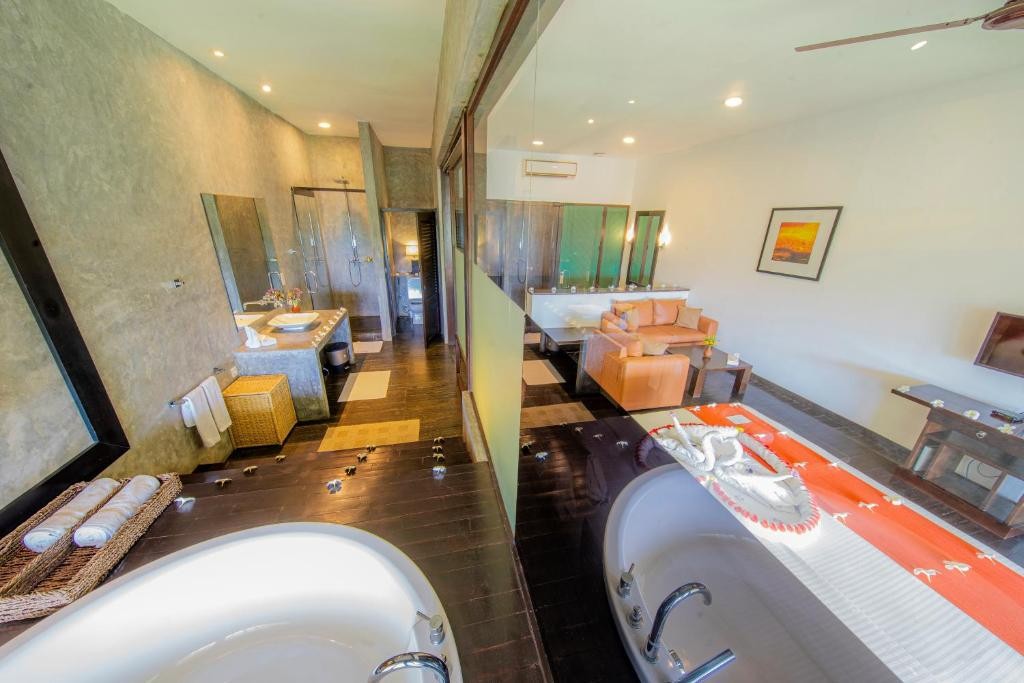 TEMPLE TREE RESORT & SPA