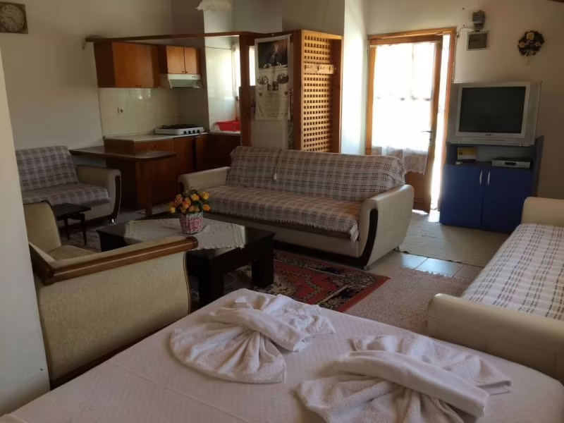 PARMIS ROOMS