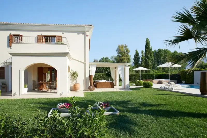 VILLA DAPHNE