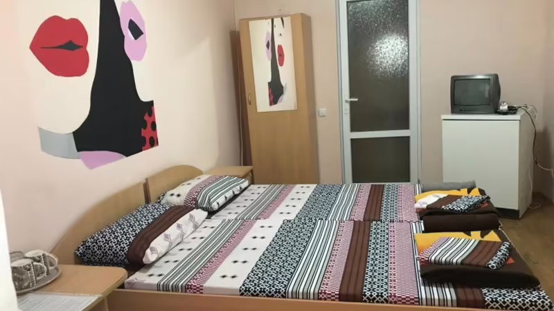ИТАЛЬЯНСКИЙ ДВОРИК (Б/О ПРИБОЙ)