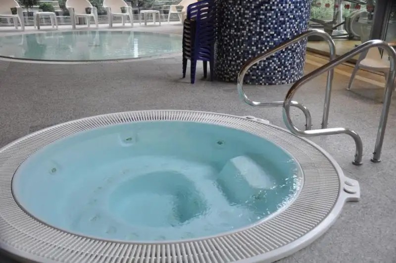 PRESTIGI TROPICAL (EX. IBIS ANDORRA)