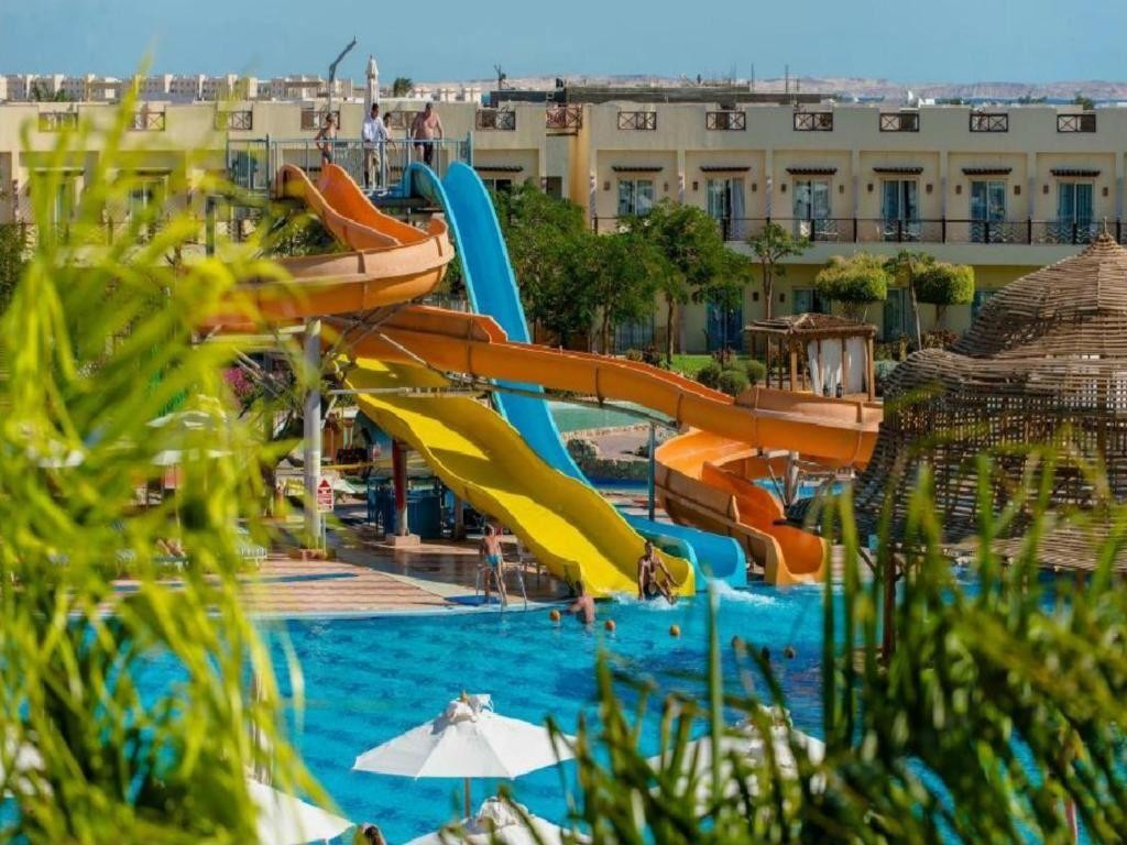 CONCORDE EL SALAM FRONT AREA