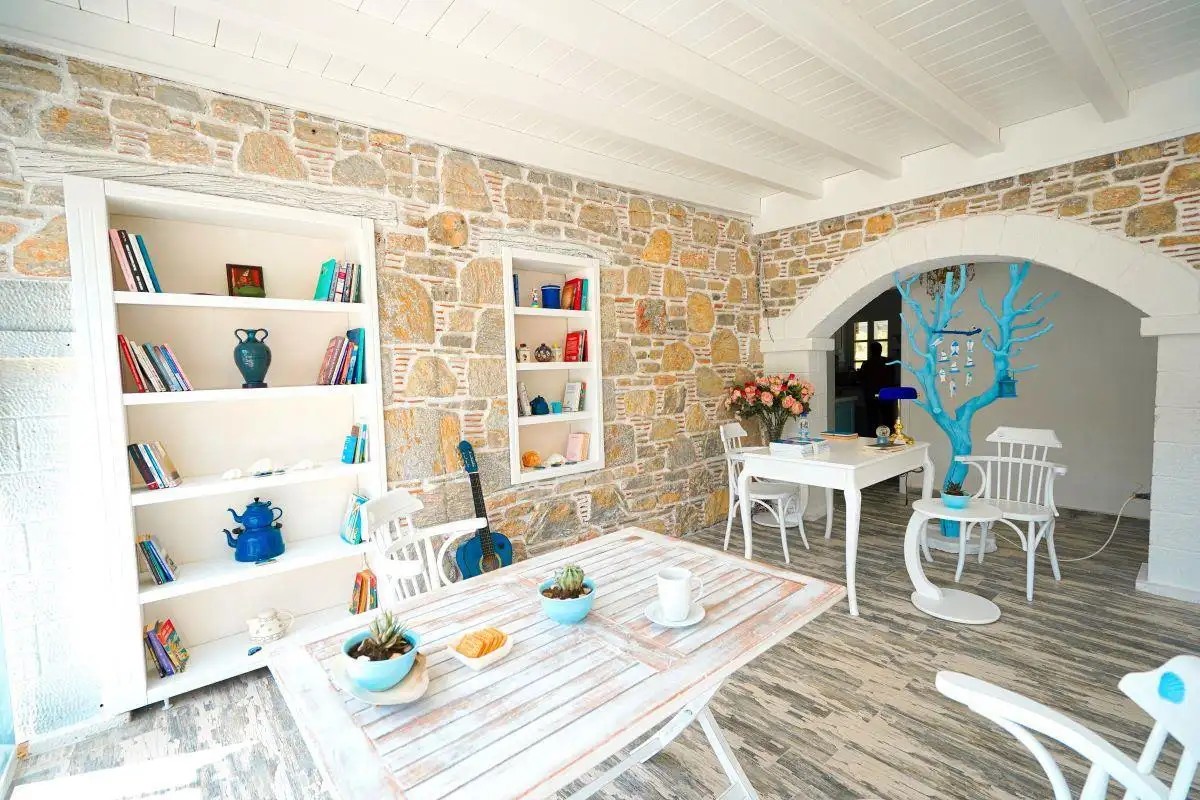 MAVI BEYAZ HIGHCLASS BOUTIQUE