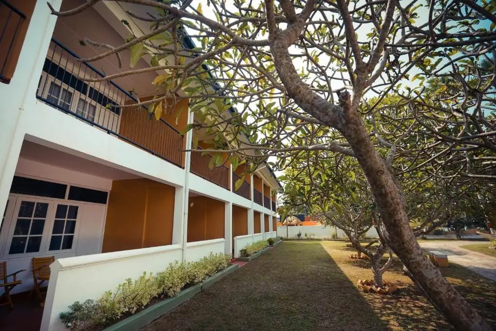 POLHENA REEF GARDEN