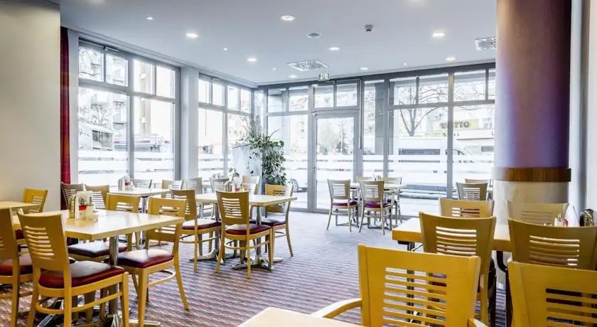 HOLIDAY INN EXPRESS BERLIN CITY CENTRE