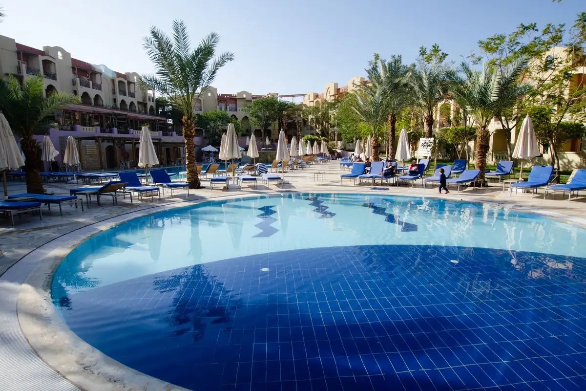 MARINA PLAZA TALA BAY