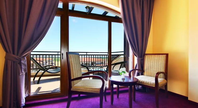 THE VINEYARDS SPA HOTEL & RESORT